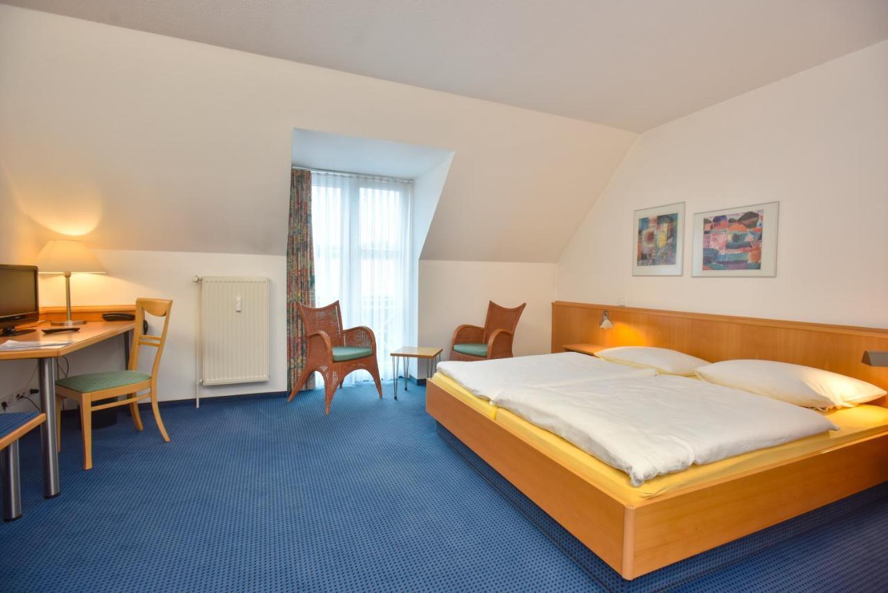 Hotel Fasanengarten Зарщед Екстериор снимка